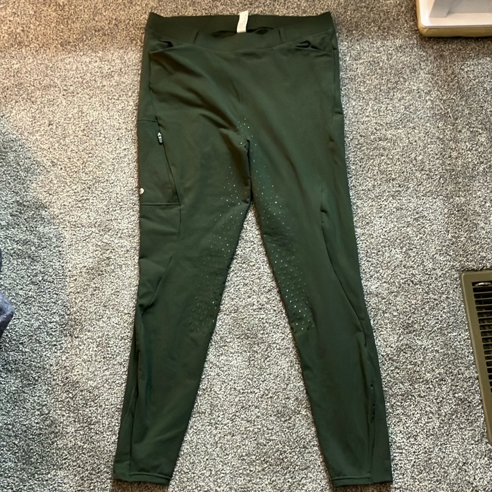 Green horse riding pants never worn with zip up pockets